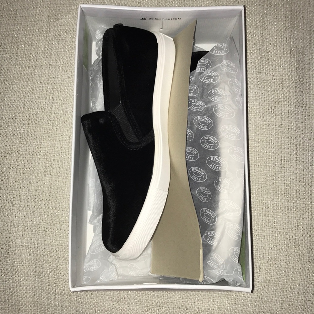 Brand new never used Steve Madden suede slip on